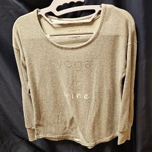 ☀️Danskin Women's Grey Knit Top